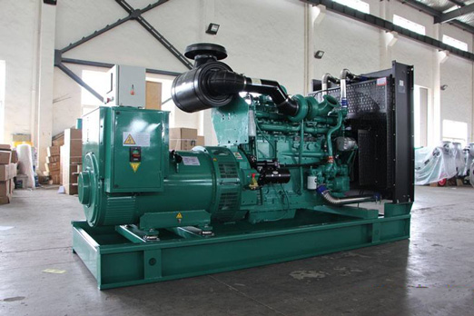 青海320kw康明斯柴油发电车出租_COPY_COPY